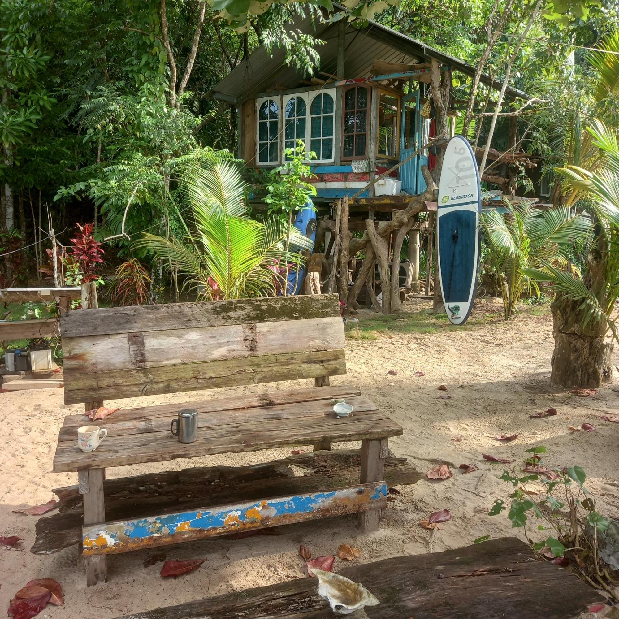 Sumatra Ecolodge Sungaipisang Room photo